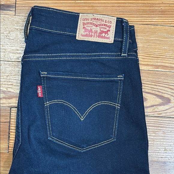 Levi's Denim - Levi’s 711 dark wash skinny jeans 27 x 32